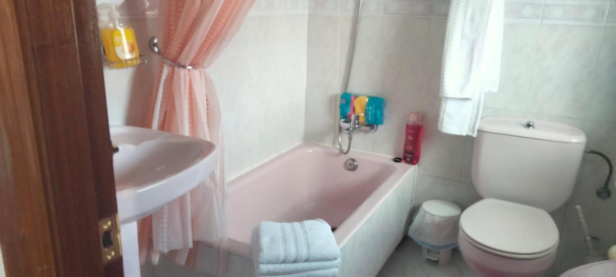 Apartamentos Turisticos El Ponton Arnuero Ngoại thất bức ảnh